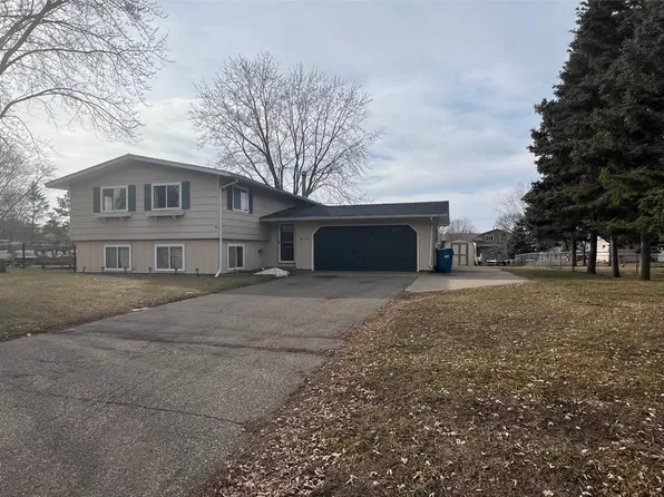 109 17th Ave SE, Saint Joseph, MN 56374