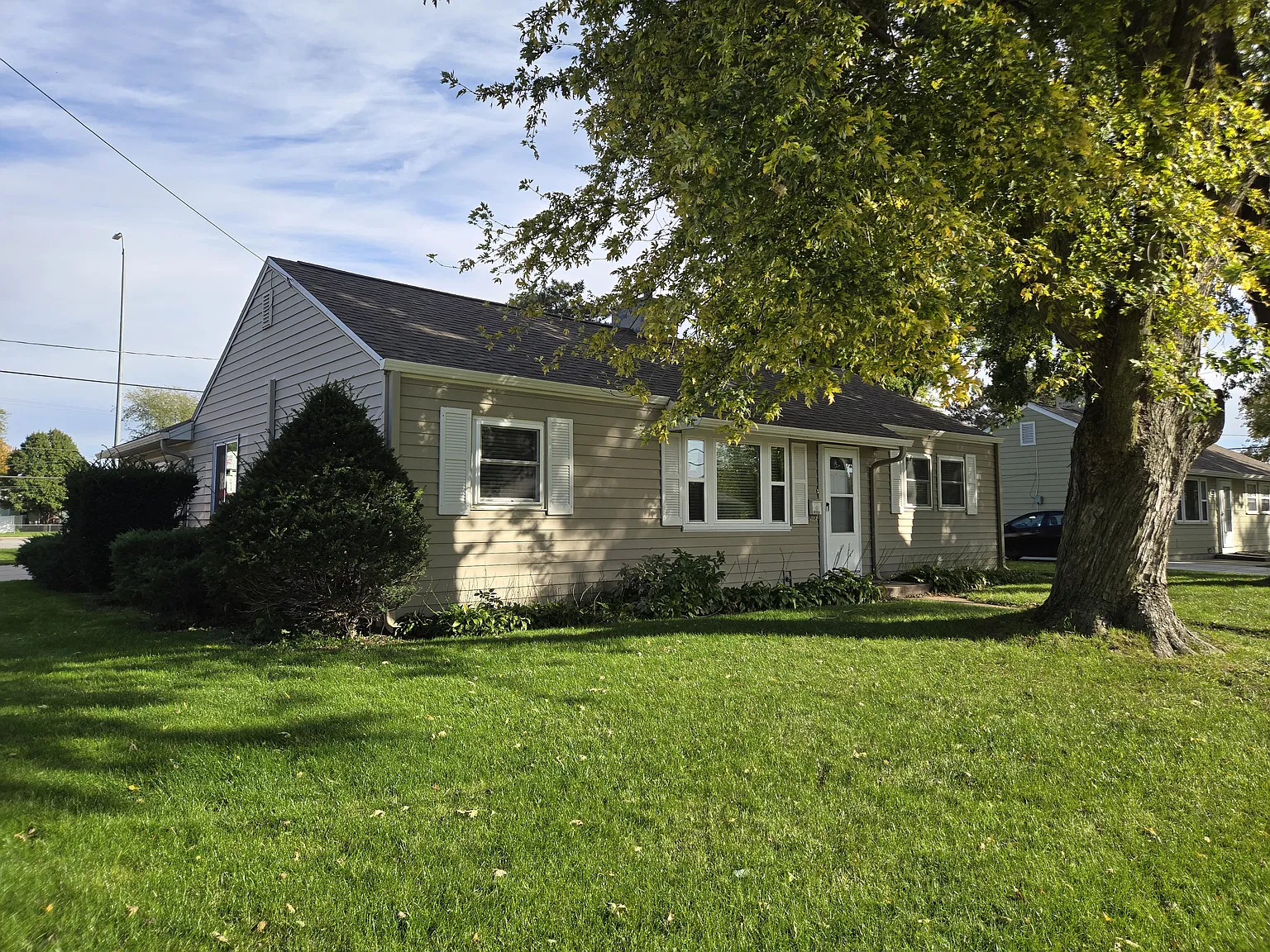 3 bed, 1500 sqft, $1,400 — Photo 1