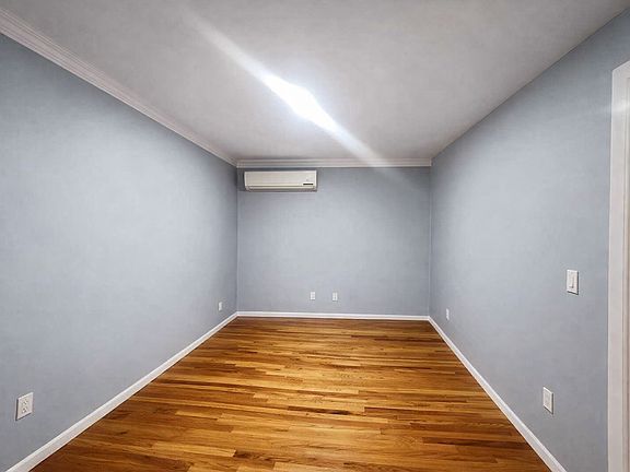 4th image of 2121 Kimball St Floor 2