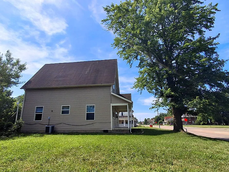 1306 S Limestone St — Photo 11