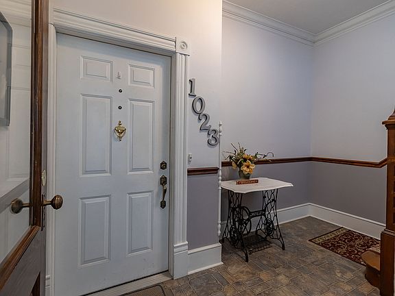 4th image of 1023 Cameron Ave