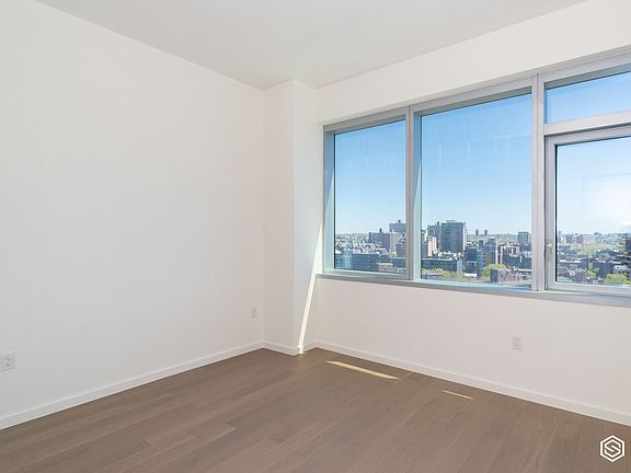 5th image of 133-27 39th Ave Penthouse P