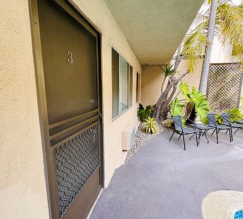 3rd image of 405 E Fairview Ave #3