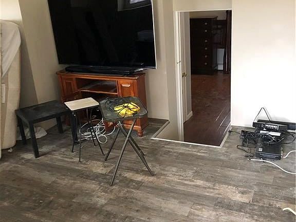 3rd image of 115 Aka 117 Ridgewood Ave