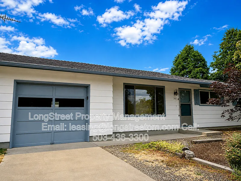 3 bed, 1.0 bath, 960 sqft, $2,395 — Photo 2