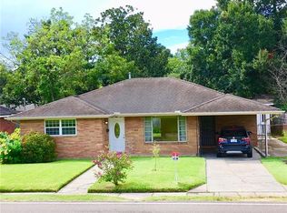 6721 Riverside Dr, New Orleans, LA 70123