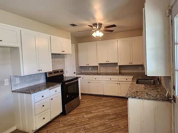 5th image of 2601 Bedford Dr