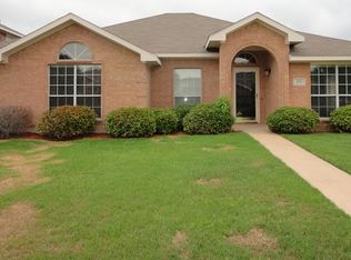 476 Round Rock Dr, Cedar Hill, TX 75104