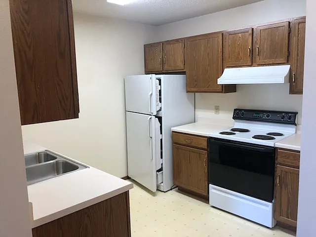 839 Park Ave S #14 — Photo 6
