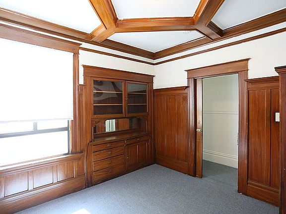 4th image of 730 Green St