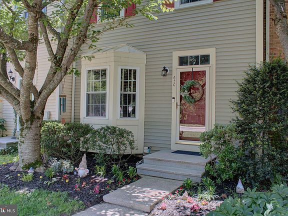3rd image of 650 Marianne Ln
