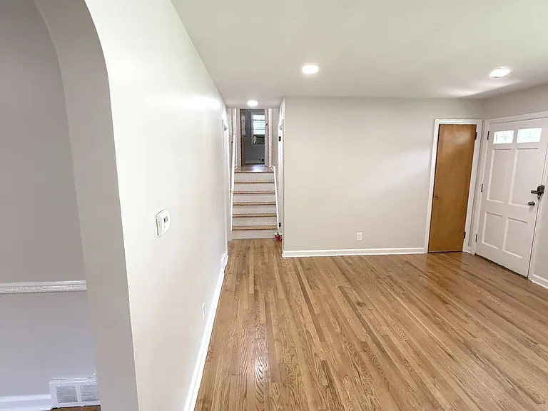 22 Springbrook Rd — Photo 6