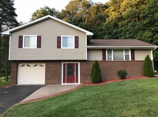 274 Catlin Hill Rd, Sugar Grove, PA 16350