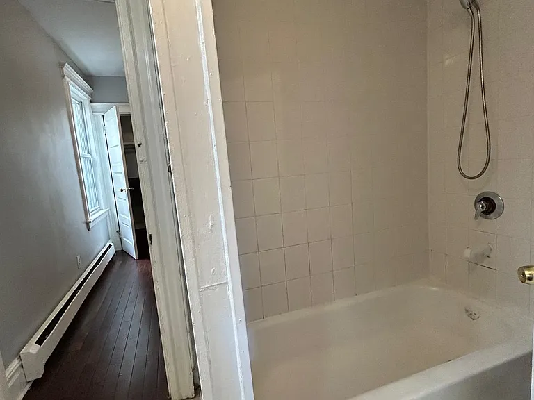 255 Amherst St #1 — Photo 8