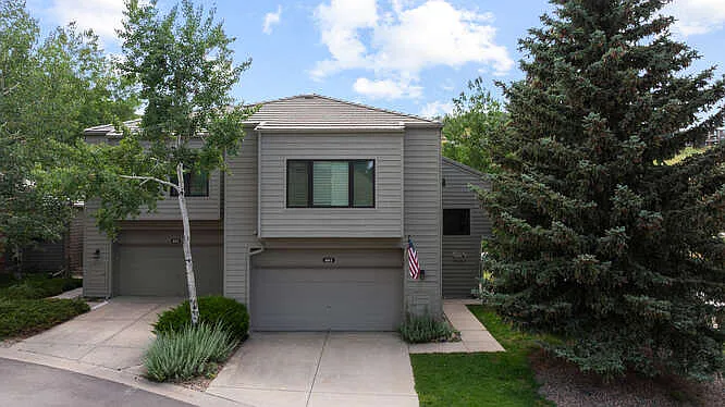 3 bed, 3.5 bath, 2787 sqft, $4,000 — Photo 2