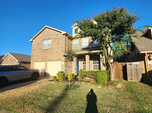 10508 Rising Knoll Ln, Fort Worth, TX 76131