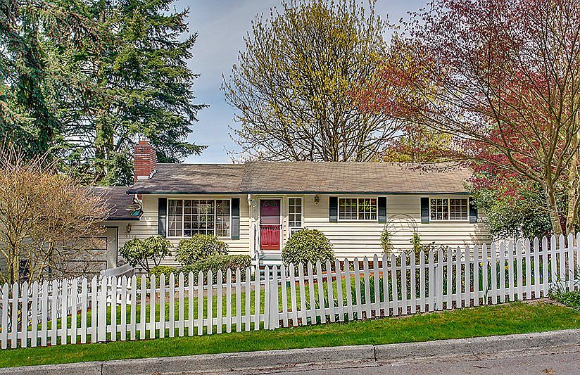 1st image of 10320 NE 125th Pl