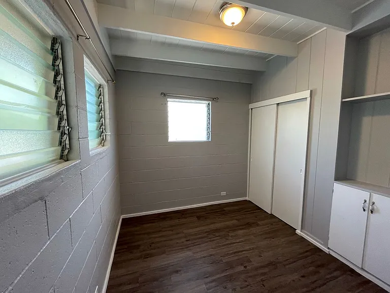 1135 Rycroft St — Photo 7