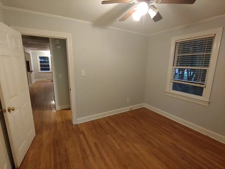 100 Westview Dr — Photo 7