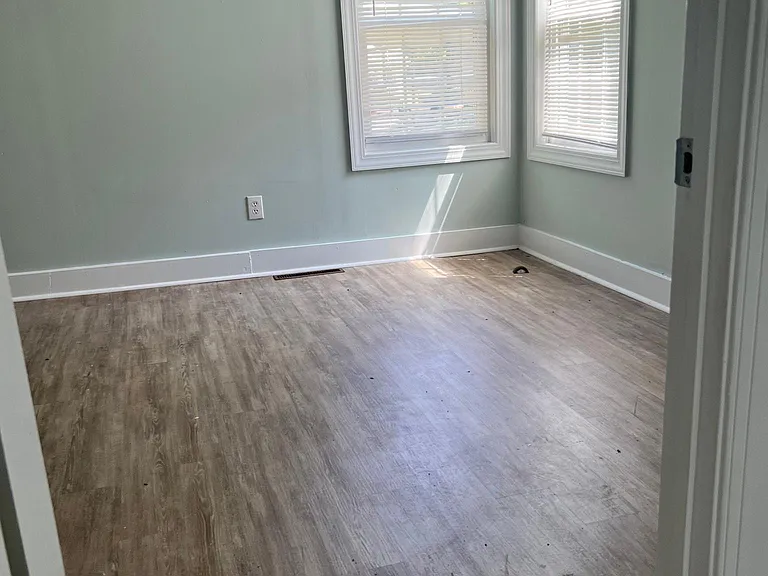 4151 Lee St — Photo 3