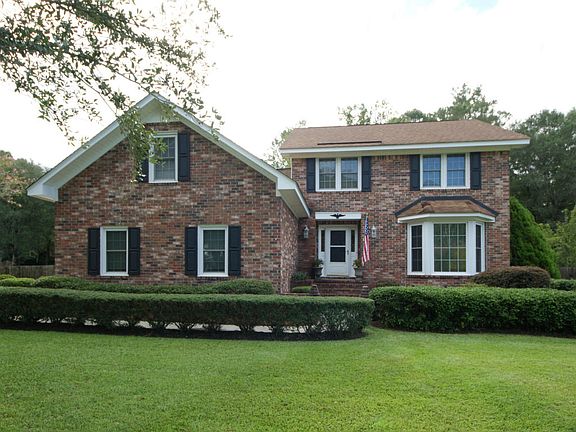 5th image of 209 Hampton Dr