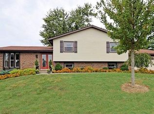 7995 Pinetree Cir, West Chester, OH 45069