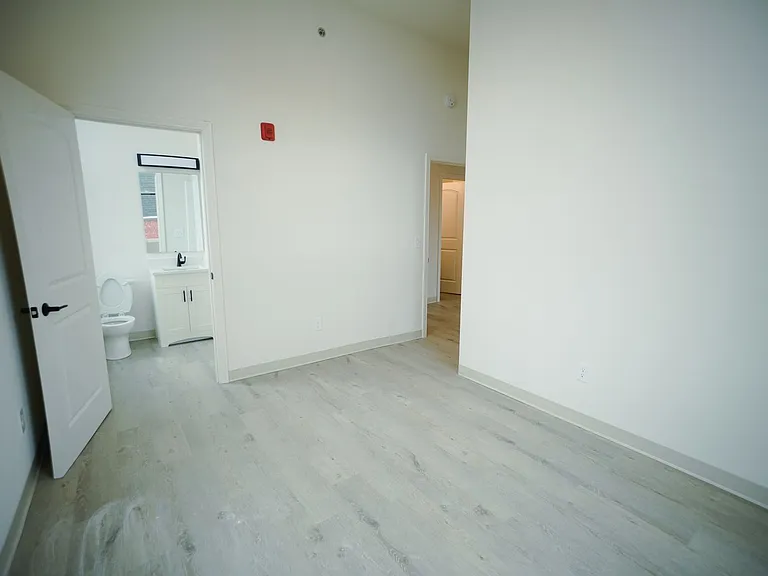350 N Main St — Photo 13