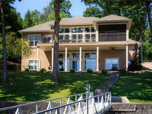 851 Via Appia Dr, Sunrise Beach, MO 65079