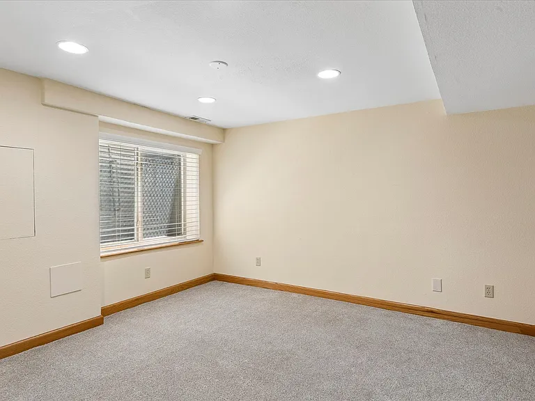 4686 N Wildflowers Way — Photo 22