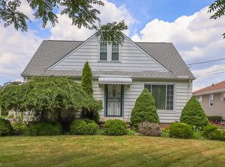 14161 James Ave, Maple Heights, OH 44137