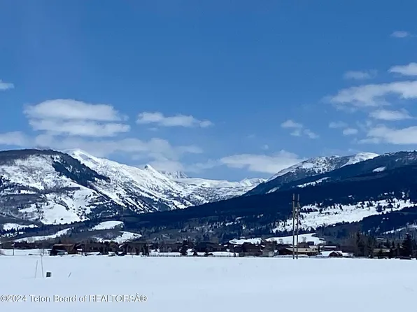 959 Peak View Est, Victor, ID 83455