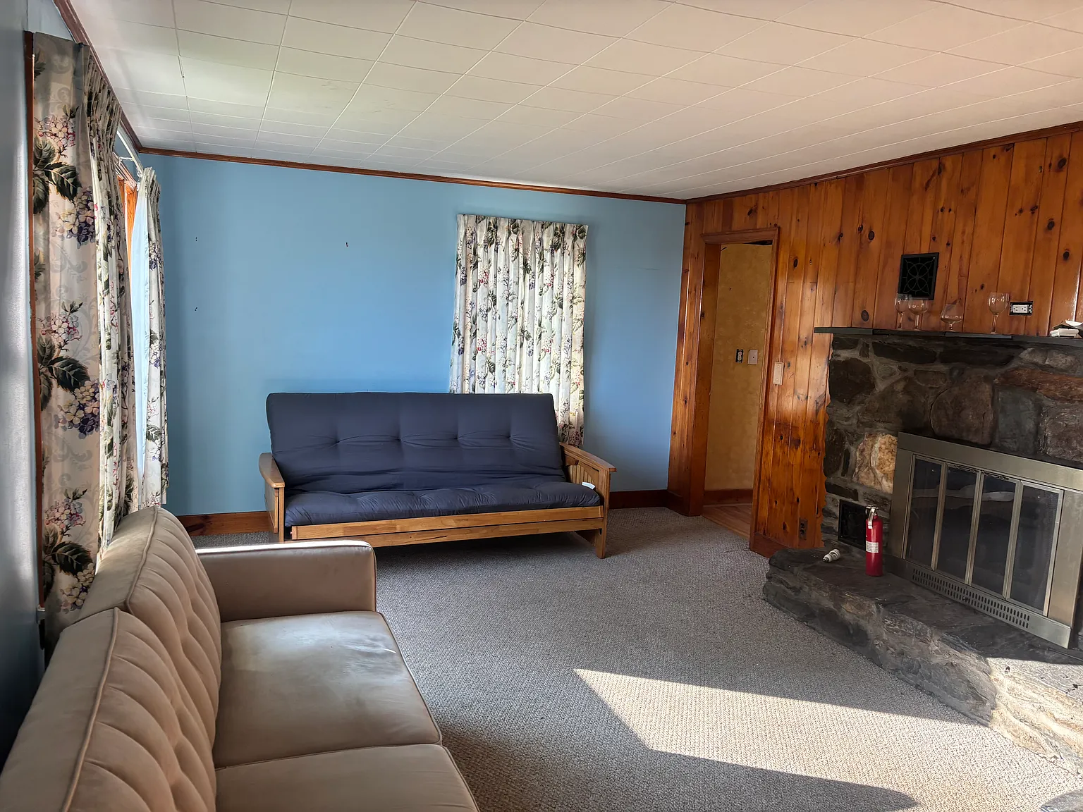 3 bed, 1.5 bath, 1956 sqft, $1,990 — Photo 4