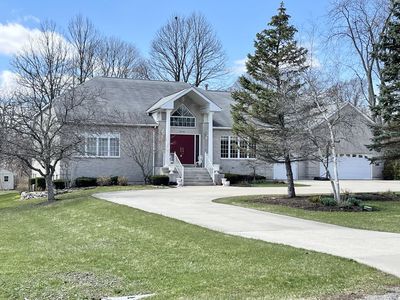 2740 N Vista Rd, Arlington Heights, IL, 60004