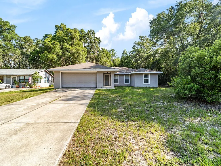 19619 SW Eagle Dr — Photo 2