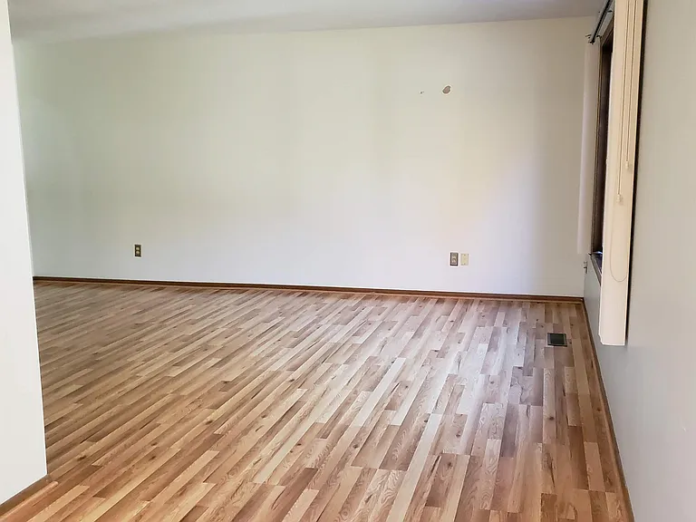 127 Jerry Liefert Dr — Photo 6
