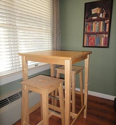 Suite #3 - Breakfast Nook