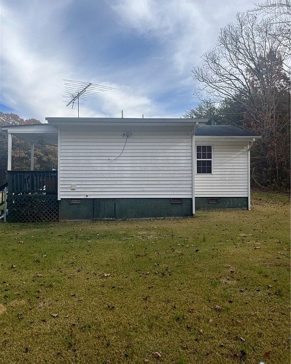 2nd image of 3255 Springfield Rd