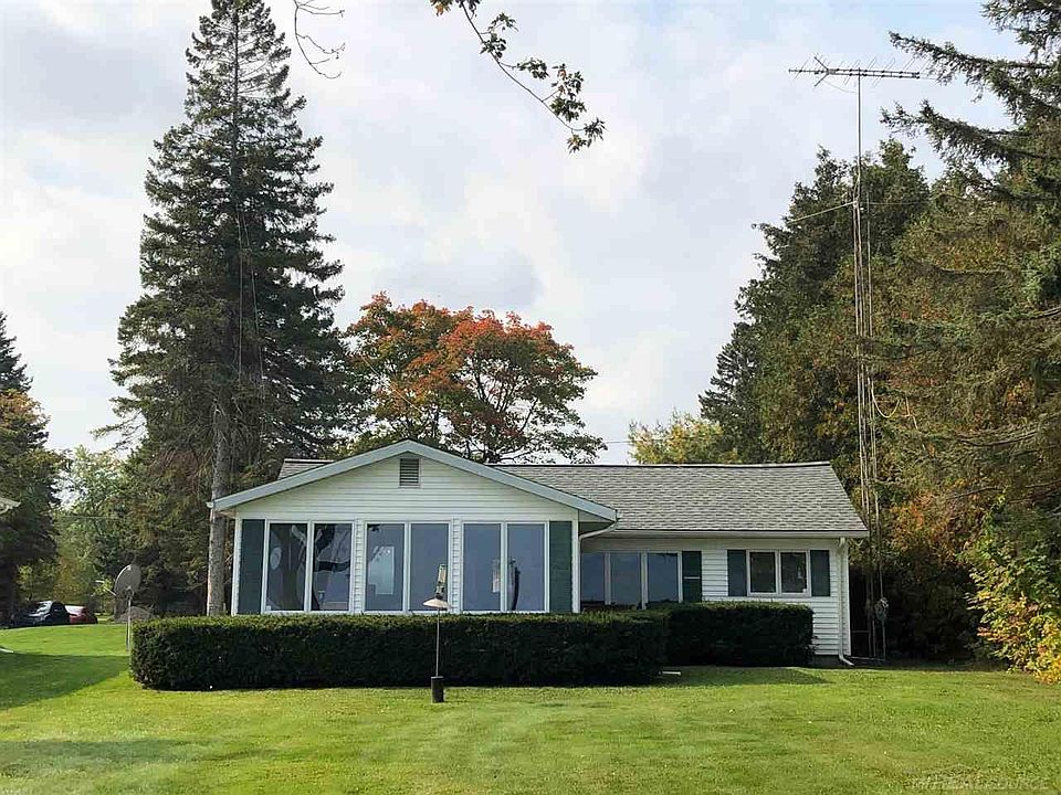 1951 S Lakeshore Rd Carsonville, MI, 48419 Apartments for Rent Zillow