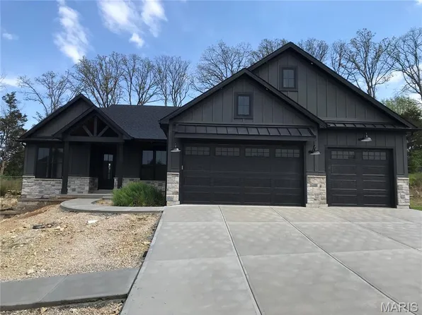 1609 Sugar Creek Dr, Festus, MO 63028