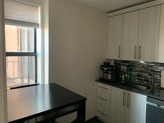 Sold by Ilite Realty Inc | media 31