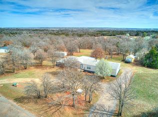 3121 Walking Tall Rd, Guthrie, OK 73044