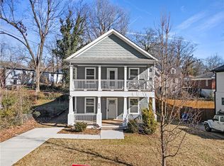 698 Rochelle Dr SW, Atlanta, GA 30310