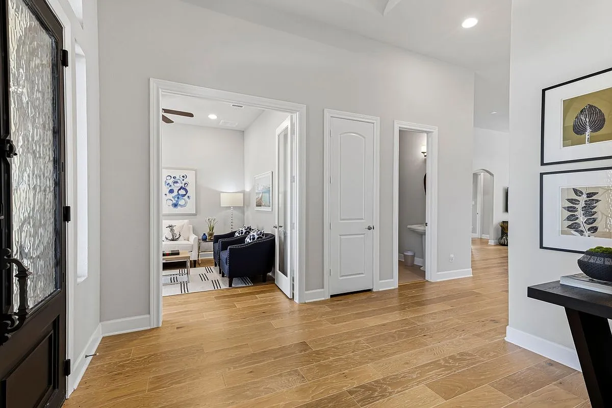 3 bed, 3.5 bath, 2994 sqft, $3,750 — Photo 4