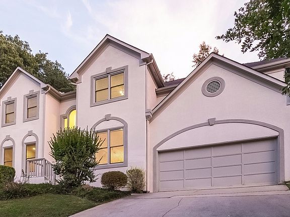 2nd image of 235 Glen Ivy Dr