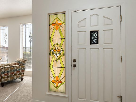 3rd image of 3131 La Ronda Pl NE