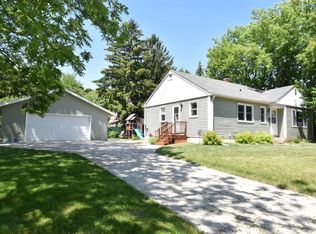 919 S 89th St, West Allis, WI