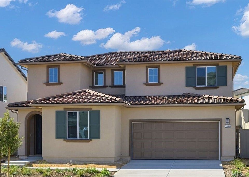 1st image of 34609 Clementine St