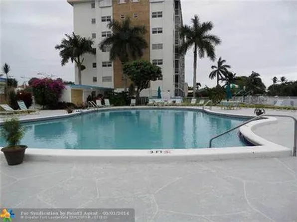 3050 NE 16th Ave APT 606, Oakland Park, FL 33334