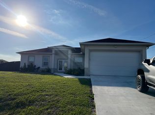 2016 Santa Barbara Blvd N, Cape Coral, FL 33993