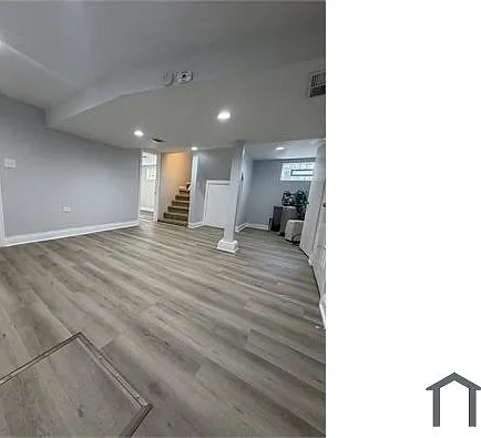 10043 S Oglesby Ave — Photo 15